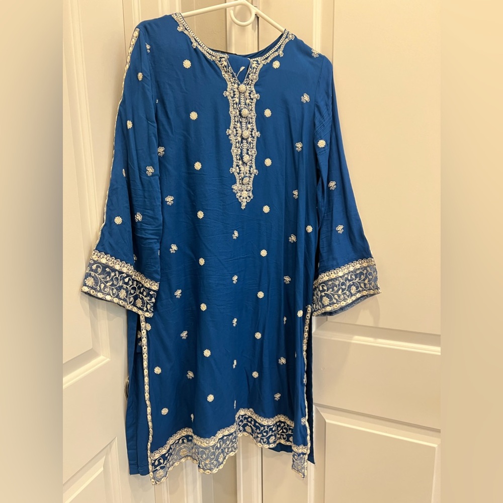 Women’s Pakistani Cross Stitch Kurta & Dupatta